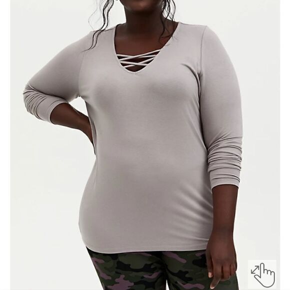 Torrid SUPER SOFT PEBBLE GREY LONG SLEEVE LATTICE TEE size 2 - Picture 1 of 9